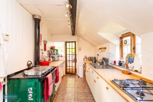 Phoenix House - Kitchen- click for photo gallery
